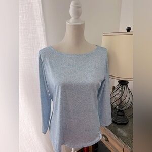 Vineyard Vines blue print performance top